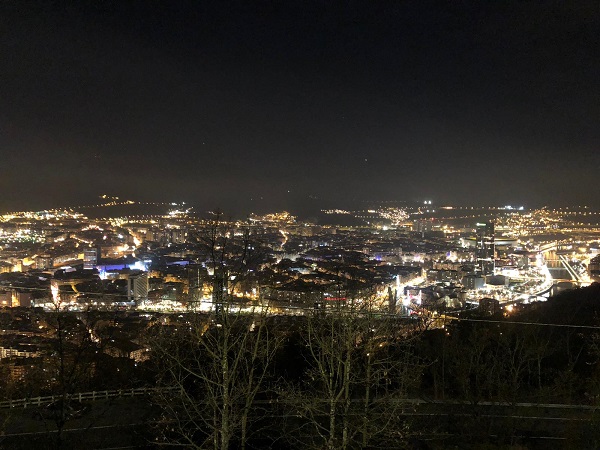 Vista nocturna de Bilbao